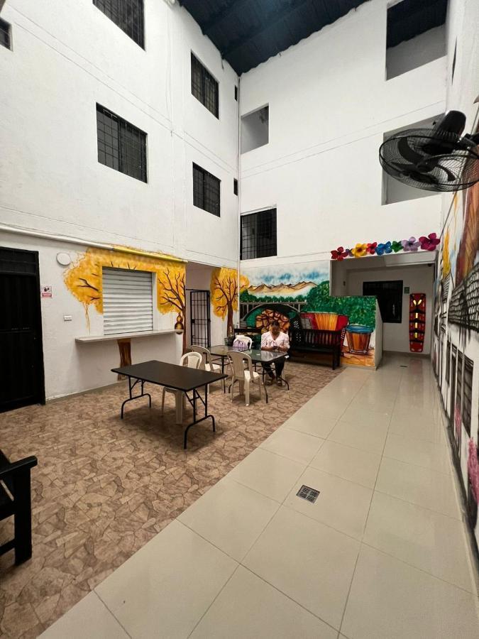 Aparta Hotel El Cacique Upar 바예두파르 외부 사진